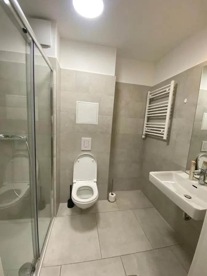 Vienna'S Danube Apartments